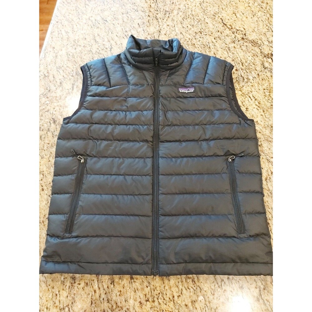 Patagonia Men's Black Goose Down Puffer Vest Small Polyester Zip-Up Insulated